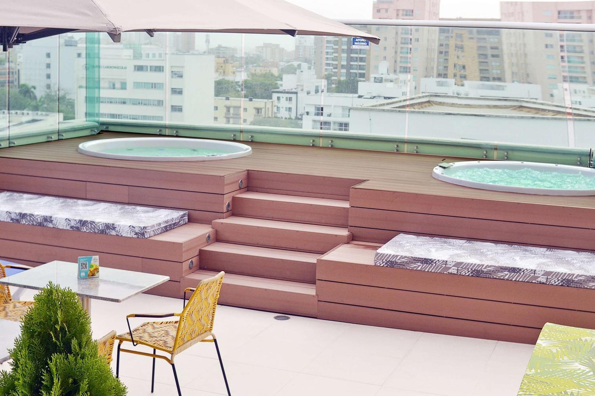 Hampton By Hilton Barranquilla Hotel Exterior photo